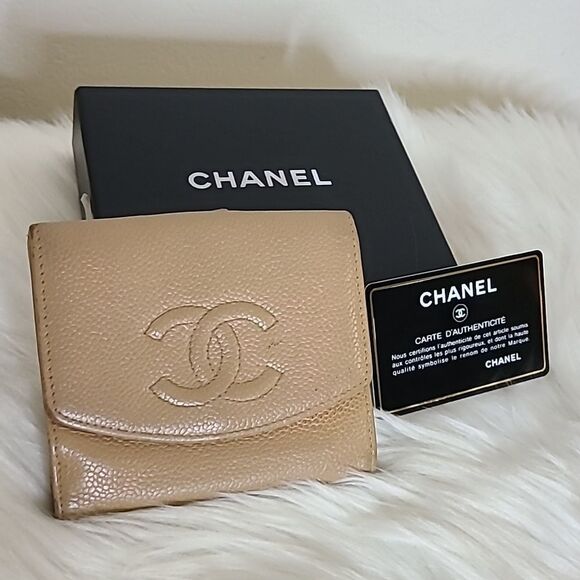 💯Authentic Channel Short Trifold Wallet 🍀 - Picture 10 of 17
